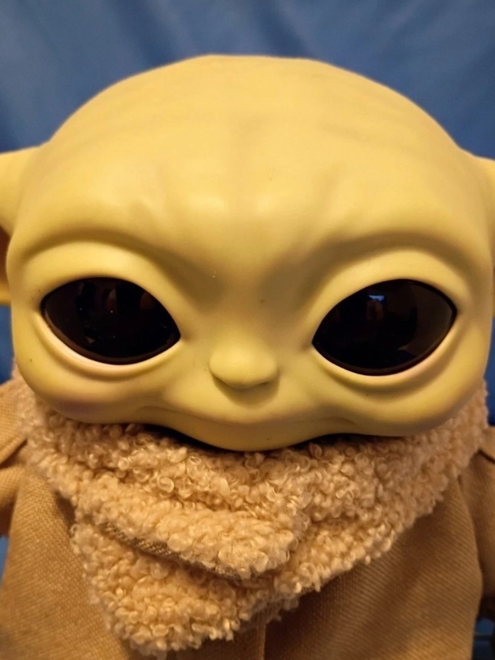 Disney Star Wars: The Mandalorian The Child Real Moves Plush by Mattel Baby Yoda - Picture 3 of 5